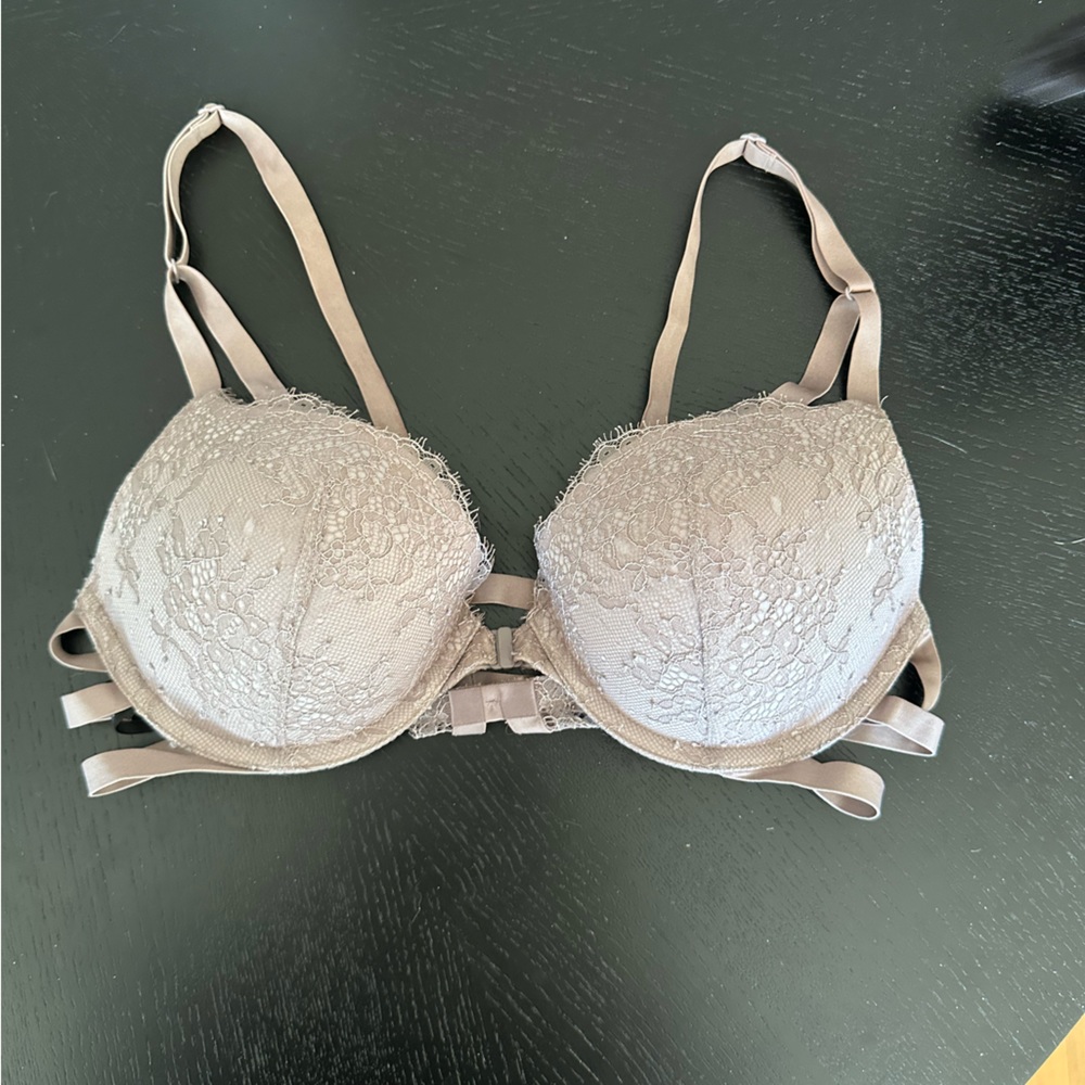 Victoria’s Secret Very Sexy push up bra 34C